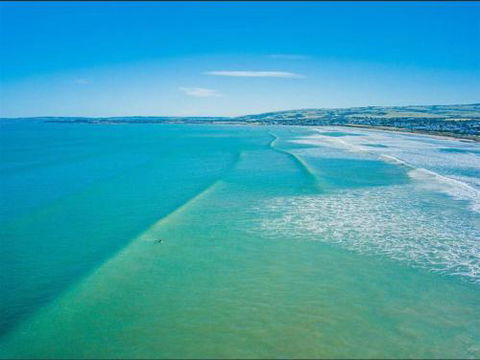 Tahren Beachfront Shack - Dalby Accommodation 6