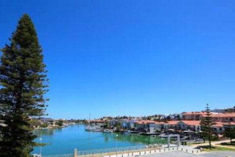 Studio Style Mindarie Marina - Dalby Accommodation 0