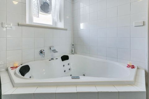 THE CHURCH Gawler Barossa Region - Dalby Accommodation 7