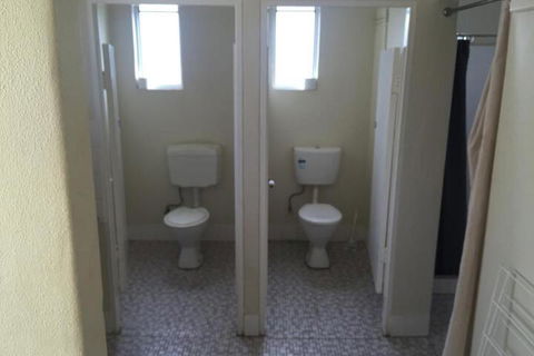 Accommodation At Isa - Dalby Accommodation 3