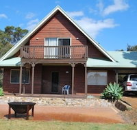 Farm Lane Retreat - Dalby Accommodation