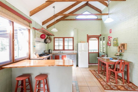 Narrawallee Creek Studio - Dalby Accommodation 2