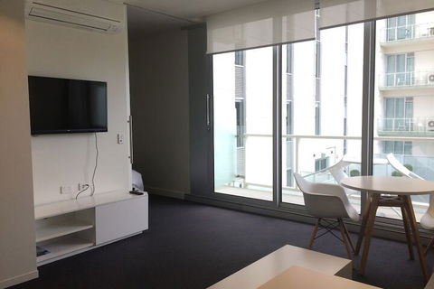 Luxurious Apartments Near City - Dalby Accommodation 4