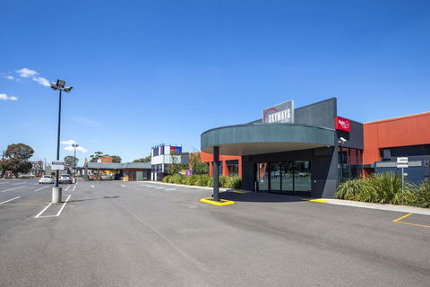 Nightcap At Skyways Hotel - Dalby Accommodation 1