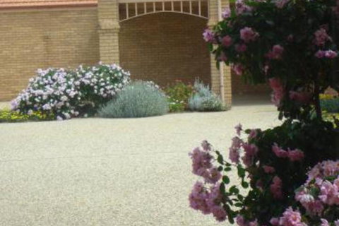 Fairways Bed & Breakfast At Jerilderie - Dalby Accommodation 7