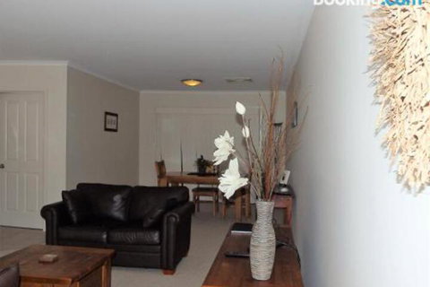 Fairways Bed & Breakfast At Jerilderie - Dalby Accommodation 4