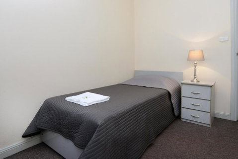 Parade Lodge - Dalby Accommodation 1