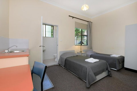 Parade Lodge - Dalby Accommodation 2