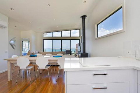 Earth Sea Sky - Dalby Accommodation 5