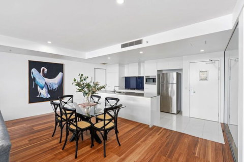 Apartment Stay Circle On Cavill - Dalby Accommodation 5