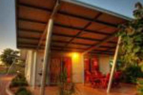 Samson Beach Chalets - Dalby Accommodation 0