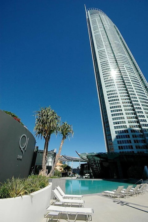 Apartment 4204 - HR Surfers Paradise - Dalby Accommodation 5