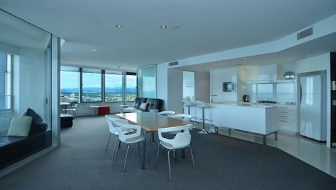 Apartment 4204 - HR Surfers Paradise - Dalby Accommodation 6