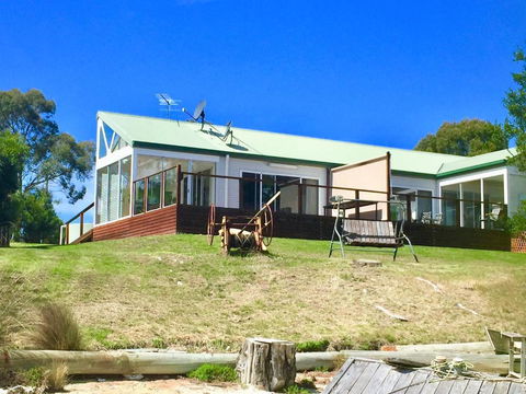 A Slice Of Paradise - Dalby Accommodation 2