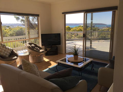 White Sands Holiday Retreat - Dalby Accommodation 1