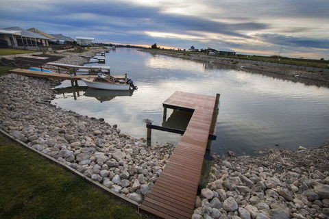 Villa Serra - Dalby Accommodation 1