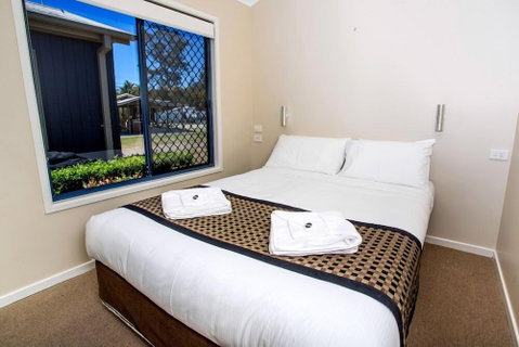 Reflections Holiday Parks Ferry Reserve - Dalby Accommodation 1