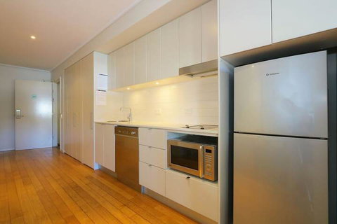 Lagoon Pool 2 Bedroom Spa Suite - Dalby Accommodation 3