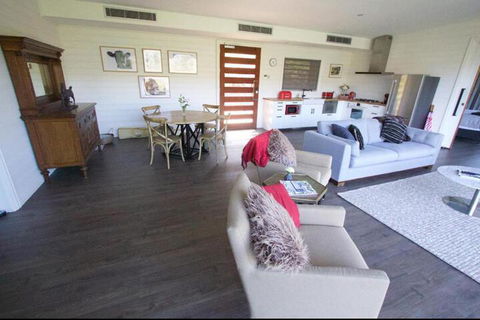 Amaroo Valley Springs - Dalby Accommodation 4