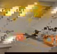 Sapphire Shores Luxury Retreat - Dalby Accommodation