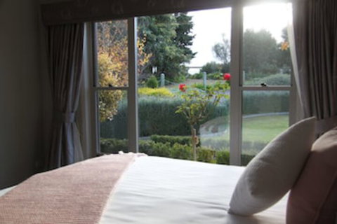 BEL MIREN ESSINGTON - Dalby Accommodation 0