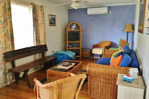 Summer Retreat At Callala Beach - Dalby Accommodation 2
