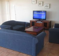 Shoal Bay Road 33B 'Palm Beach' - Dalby Accommodation