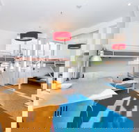 HENRIETTA Carlton Studio Apartment - Dalby Accommodation