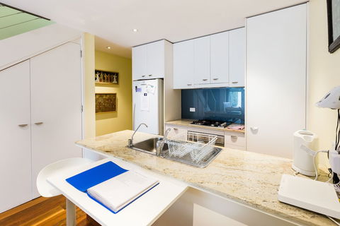ALEXANDER, 2BDR South Melbourne House - Dalby Accommodation 1