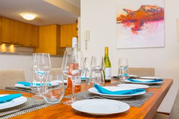 Luxurious Perth Townhouse - Dalby Accommodation 6