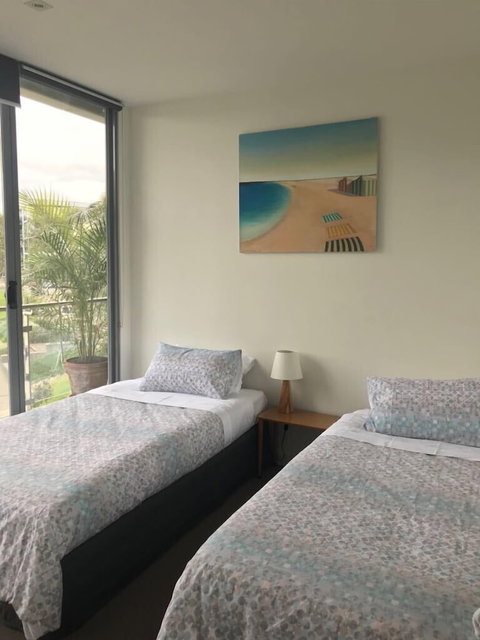 Marina View Apartment On The Maribyrnong River, Melbourne - Dalby Accommodation 4