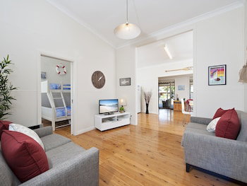 Fingal Beach Shack - Dalby Accommodation 0