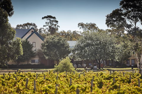 Balgownie Estate Winery Retreat & Restaurant - Dalby Accommodation 3