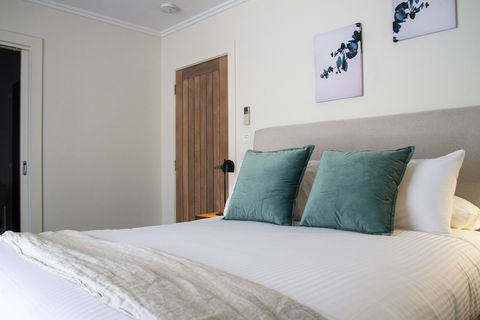 Balgownie Estate Winery Retreat & Restaurant - Dalby Accommodation 5