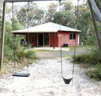 Wrenwood Chalets - Dalby Accommodation