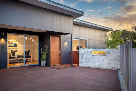 Yallingup Beach Home - Dalby Accommodation 0