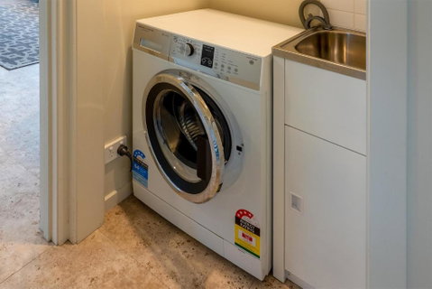 Adventure Bay Holiday Home - Dalby Accommodation 1