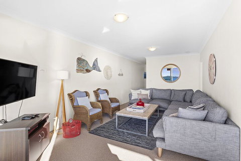 South Pacific Unit  4 - Shoal Bay - Dalby Accommodation 3