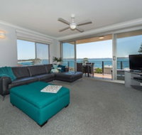 Sundeck Unit 7 - Shoal Bay - Dalby Accommodation