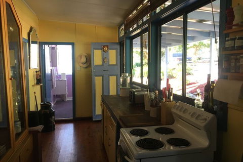 Arcadia Retreat - Dalby Accommodation 3