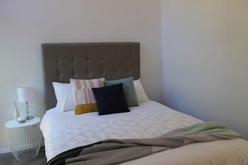 Panorama Views - Bright - Dalby Accommodation 2