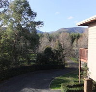 Apple Blossom Retreat - Dalby Accommodation