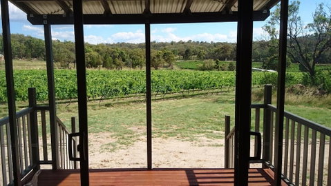 Just Red Wines Vineyard Cabins - Dalby Accommodation 2