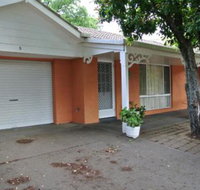 Onocay House - Dalby Accommodation
