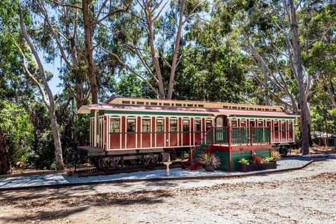 Oak Tree Cottage - Mundaring - Dalby Accommodation 4