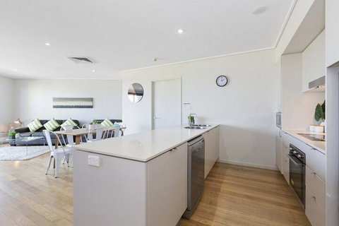 RESORT & SPA 2306 / 07 OCEAN GLIMPSES - Dalby Accommodation 2