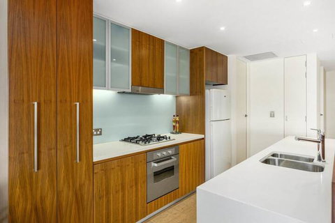 COTTON BEACH APARTMENT 33 WITH POOL VIEWS - Dalby Accommodation 2