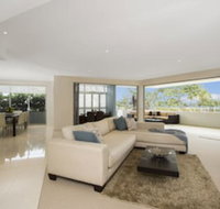 KINGSCLIFF OCEAN VIEW TERRACE by THE FIGTREE 5 - Dalby Accommodation