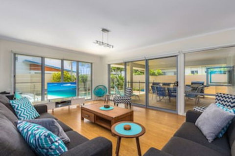 Ocean Blue On Salt Beach - Dalby Accommodation 0