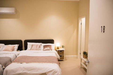 T & M HOUSE - Dalby Accommodation 1